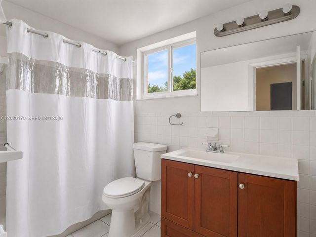4405 NE 21st Ave 15, Fort Lauderdale, FL 33308