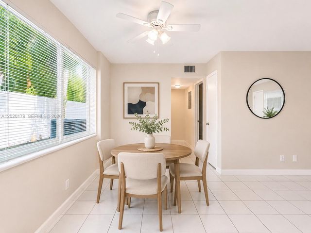 4405 NE 21st Ave 15, Fort Lauderdale, FL 33308