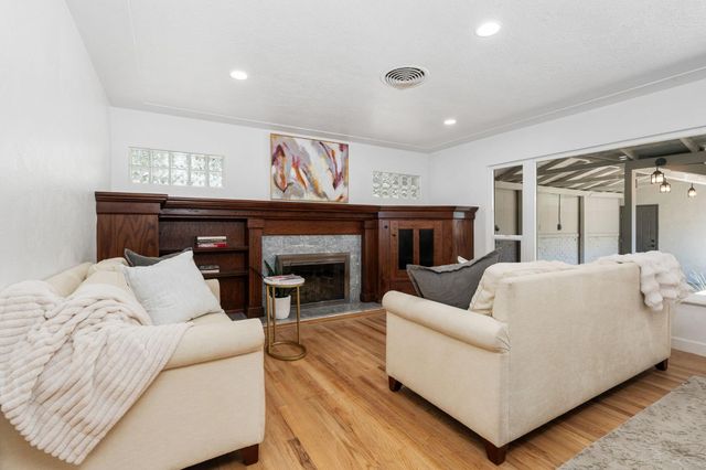4750 N Palm Ave, Fresno, CA 93704