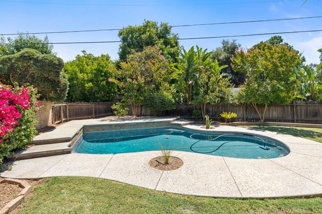 4750 N Palm Ave, Fresno, CA 93704