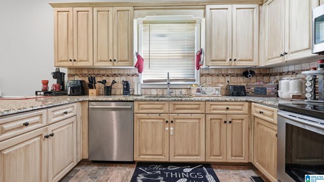 7505 BOB WHITE LANE, Pinson, AL 35126