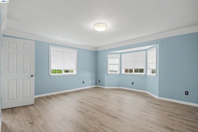 1536 Garvin Ave, Richmond, CA 94801