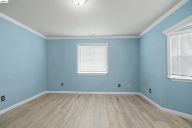 1536 Garvin Ave, Richmond, CA 94801