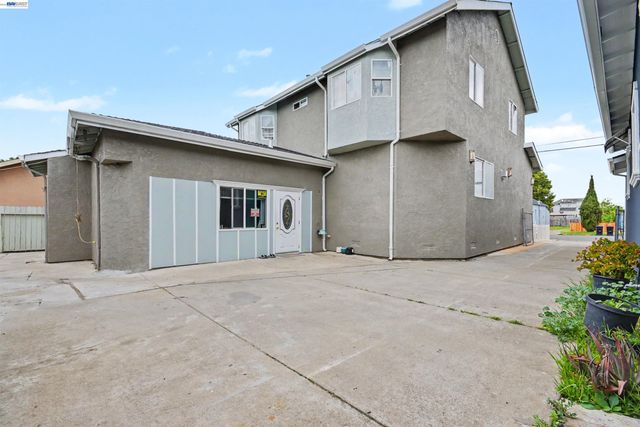 1536 Garvin Ave, Richmond, CA 94801
