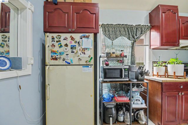 1536 Garvin Ave, Richmond, CA 94801