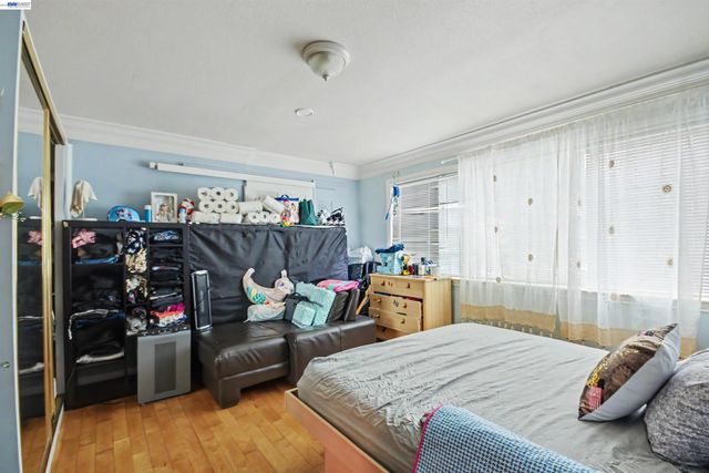 1536 Garvin Ave, Richmond, CA 94801