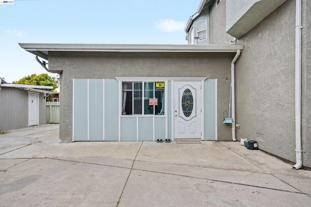 1536 Garvin Ave, Richmond, CA 94801