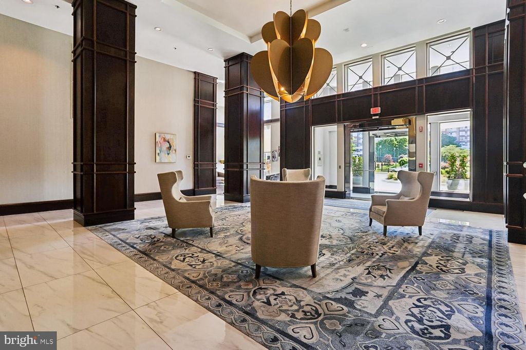 Image 31 of property listing at 5809 NICHOLSON LN #1001, Rockville, MD 20852