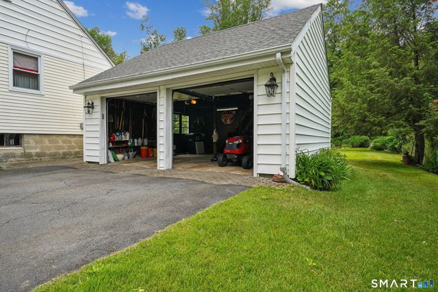 1432 Riverbank Road, Stamford, CT 06903