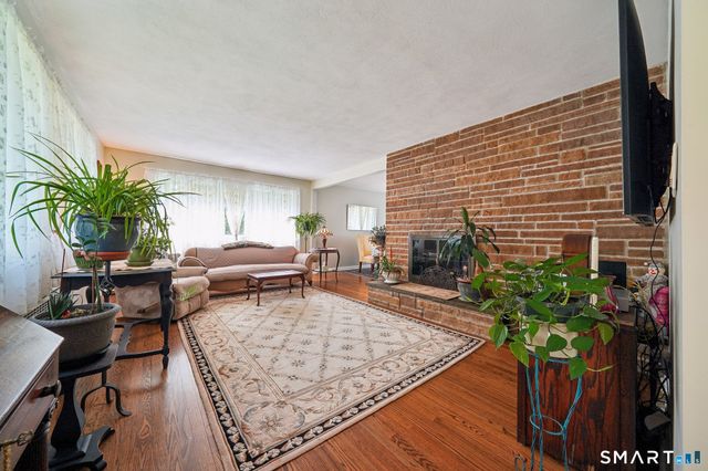 1432 Riverbank Road, Stamford, CT 06903