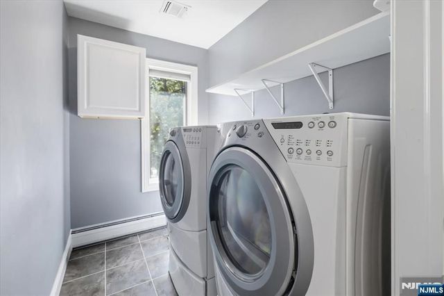 20 Bearbrook Drive, Woodcliff Lake, NJ 07677