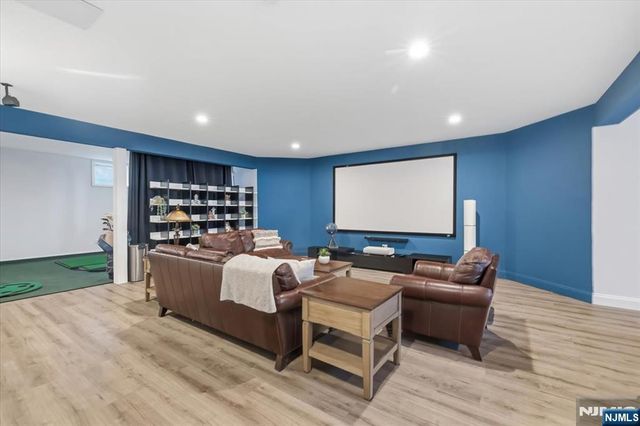 20 Bearbrook Drive, Woodcliff Lake, NJ 07677