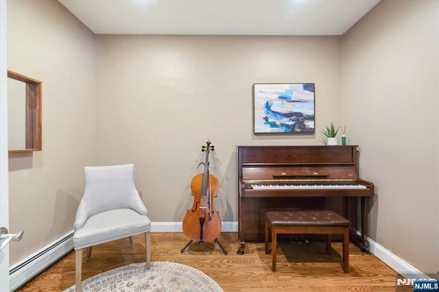 20 Bearbrook Drive, Woodcliff Lake, NJ 07677