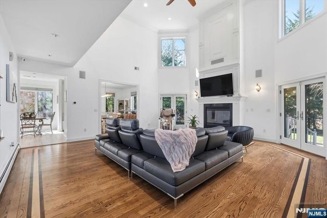 20 Bearbrook Drive, Woodcliff Lake, NJ 07677