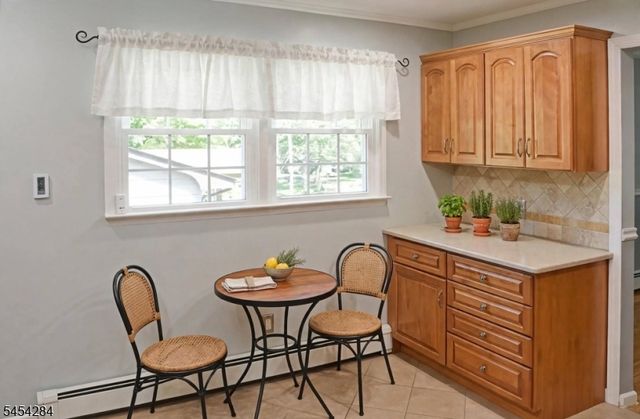 121 Leland Trl, Hopatcong Boro, NJ 07843