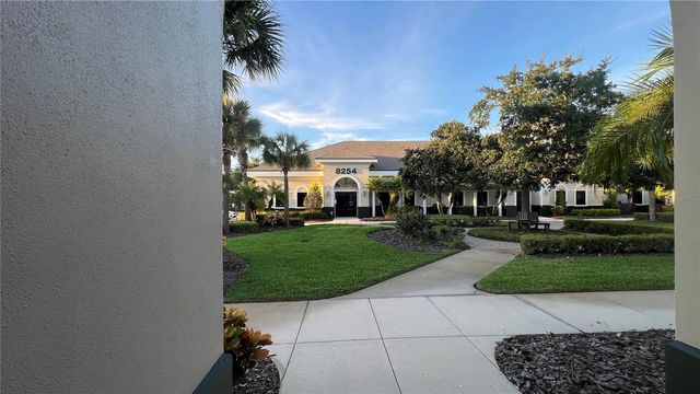 8258 118TH AVENUE 200/250, Largo, FL 33773