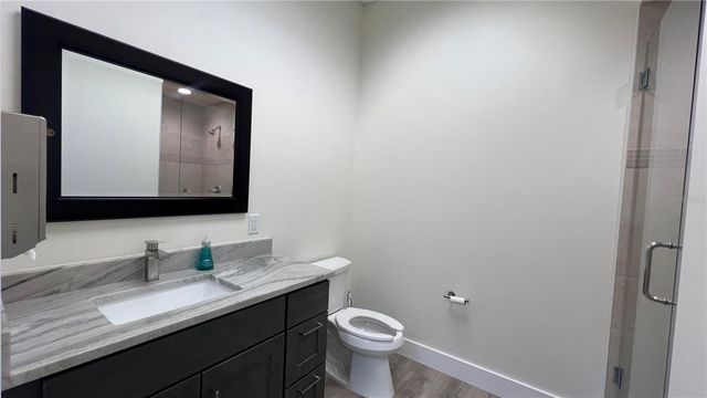 8258 118TH AVENUE 200/250, Largo, FL 33773