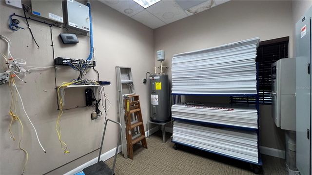 8258 118TH AVENUE 200/250, Largo, FL 33773