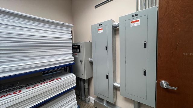 8258 118TH AVENUE 200/250, Largo, FL 33773