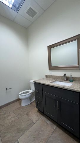 8258 118TH AVENUE 200/250, Largo, FL 33773