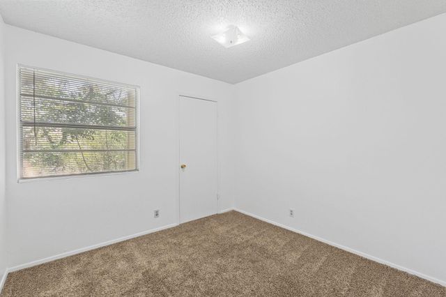 302 Algerita DR D, Georgetown, TX 78628