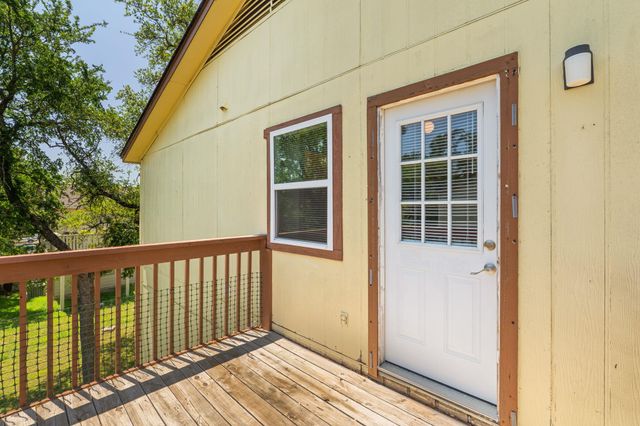 302 Algerita DR D, Georgetown, TX 78628