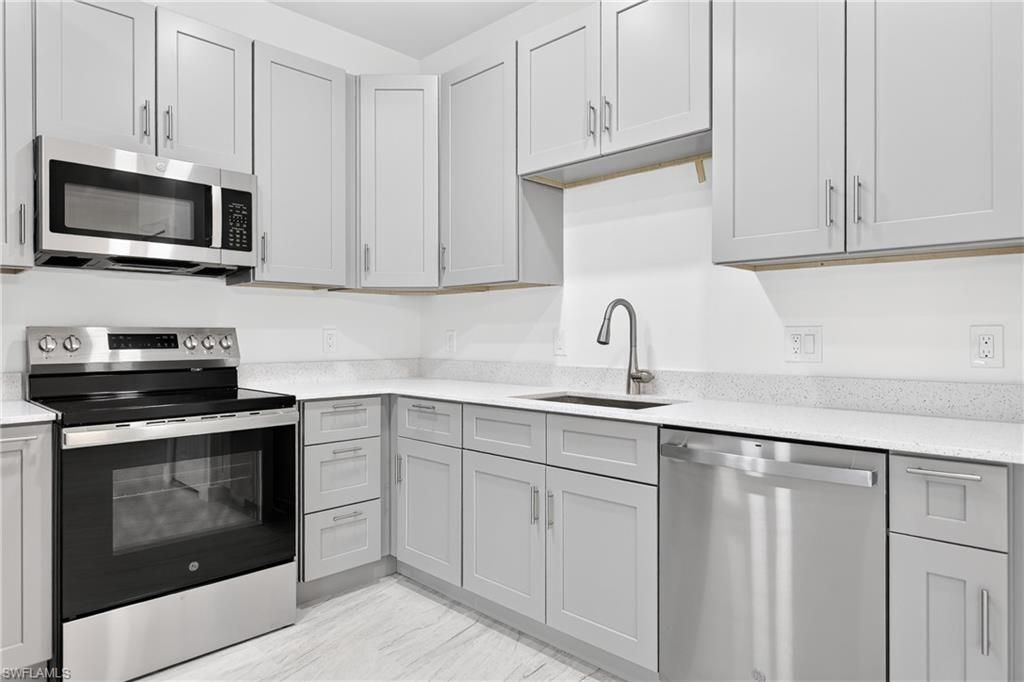 2000 W 14th ST, LEHIGH ACRES, FL 33972 — photo 4