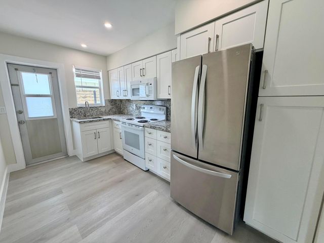 2020 NE 56th Court 2, Fort Lauderdale, FL 33308
