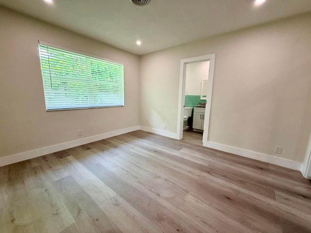2020 NE 56th Court 2, Fort Lauderdale, FL 33308