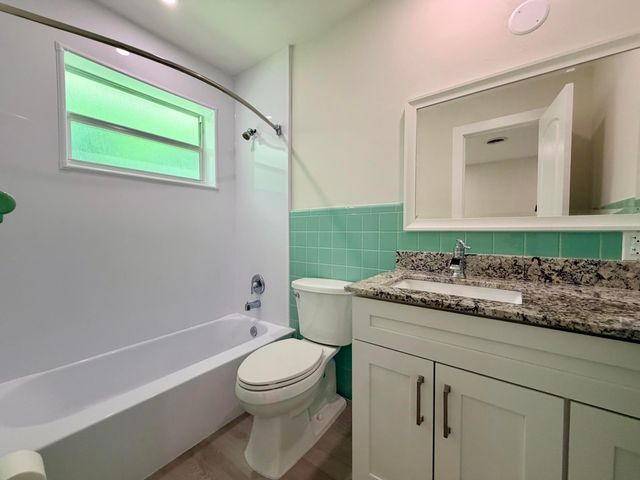 2020 NE 56th Court 2, Fort Lauderdale, FL 33308