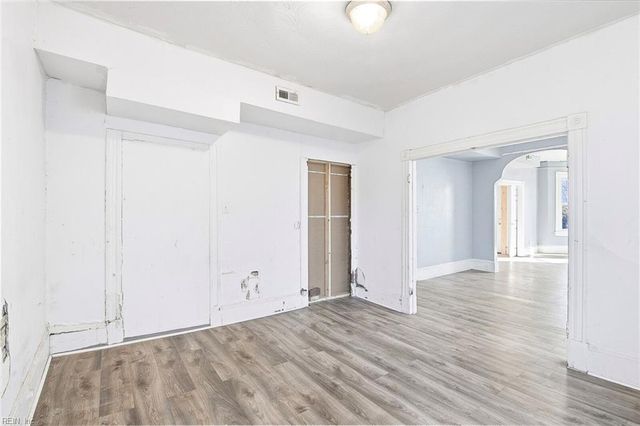 1121 Hampton AVE, Newport News, VA 23607