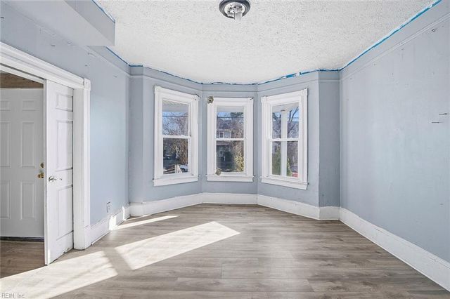 1121 Hampton AVE, Newport News, VA 23607