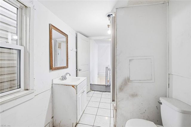 1121 Hampton AVE, Newport News, VA 23607