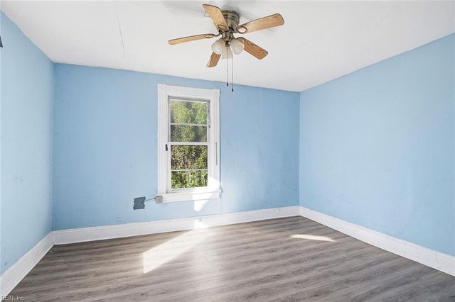 1121 Hampton AVE, Newport News, VA 23607