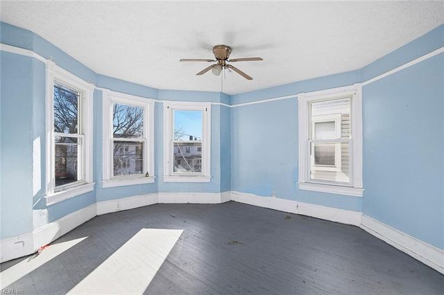 1121 Hampton AVE, Newport News, VA 23607