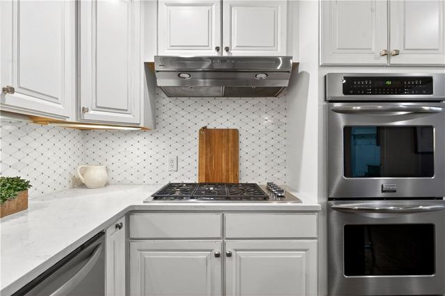 720 Amster Green Drive, Atlanta, GA 30350