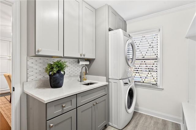 720 Amster Green Drive, Atlanta, GA 30350