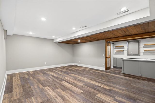 720 Amster Green Drive, Atlanta, GA 30350