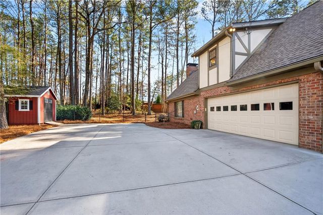 720 Amster Green Drive, Atlanta, GA 30350