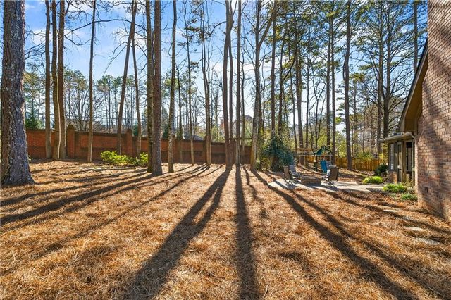 720 Amster Green Drive, Atlanta, GA 30350