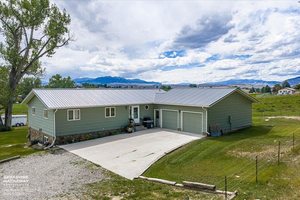 15 Manning Rd, Cody, WY 82414 photo 4