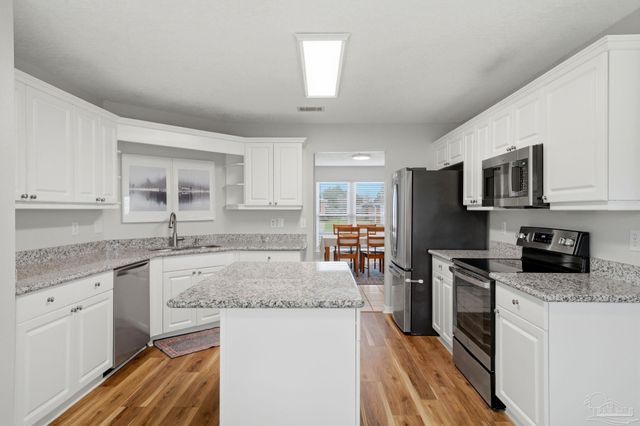 519 Batten Blvd, Pensacola, FL 32507