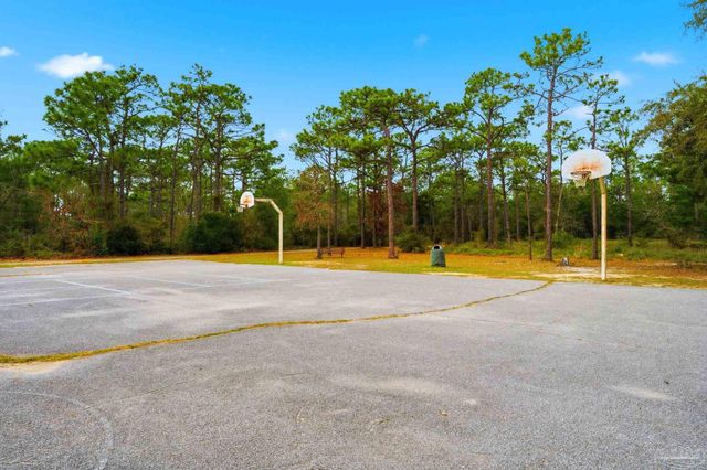 519 Batten Blvd, Pensacola, FL 32507