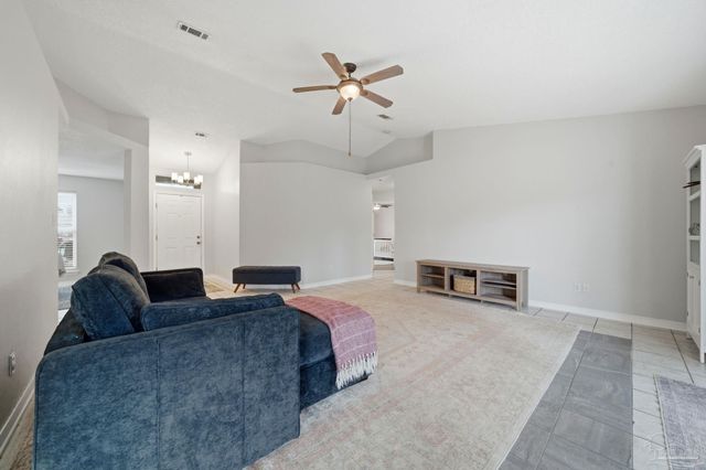 519 Batten Blvd, Pensacola, FL 32507