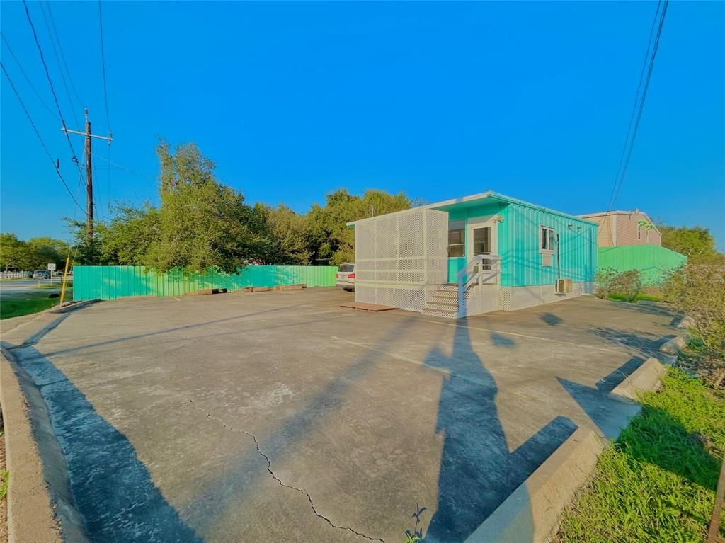 927 27th Street, Dickinson, TX 77539