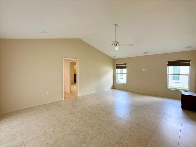 5024 SOUTHERN PINE CIRCLE, Venice, FL 34293