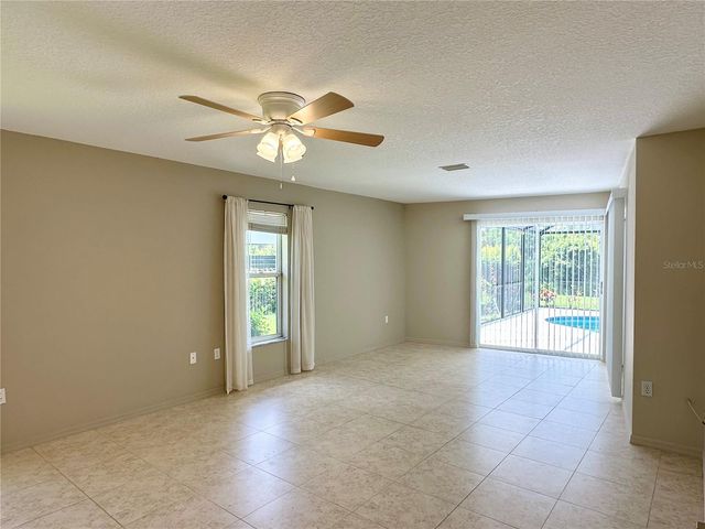 5024 SOUTHERN PINE CIRCLE, Venice, FL 34293