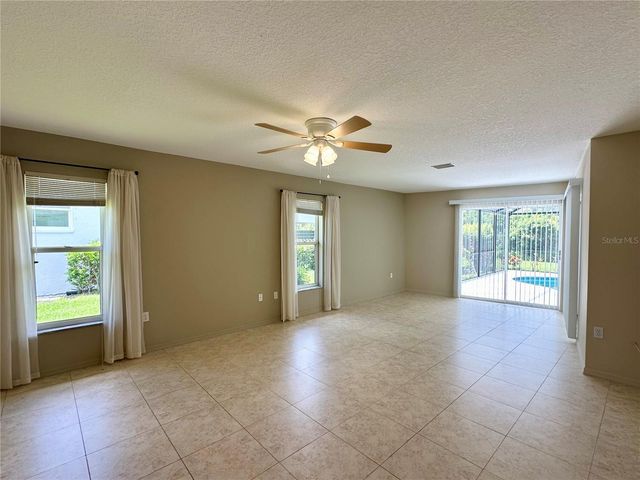 5024 SOUTHERN PINE CIRCLE, Venice, FL 34293