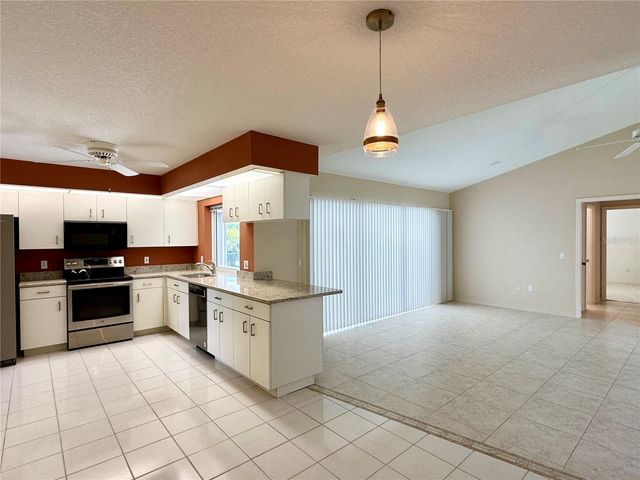 5024 SOUTHERN PINE CIRCLE, Venice, FL 34293