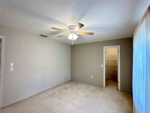 5024 SOUTHERN PINE CIRCLE, Venice, FL 34293